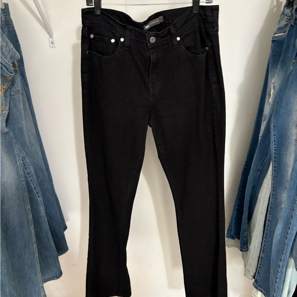 Levi's Black Straight Leg Women's Jeans